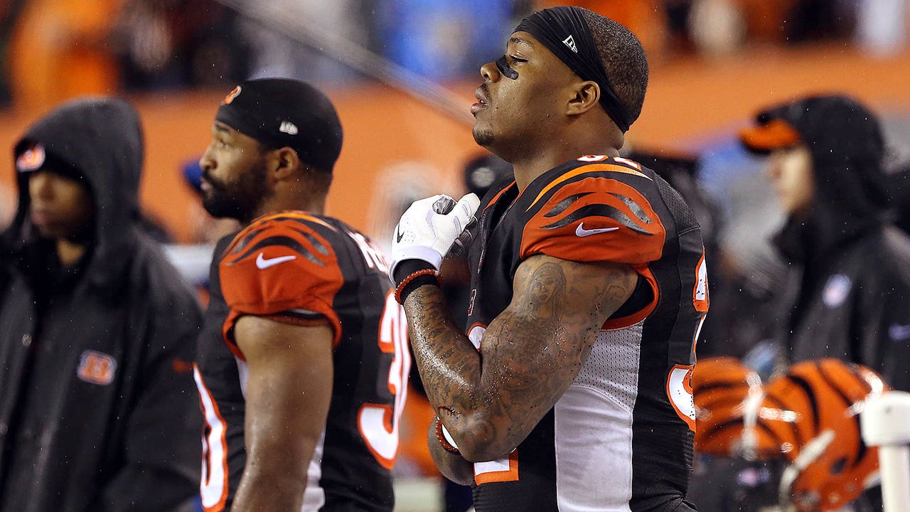 Amazing end to Steelers-Bengals game has spared Jeremy Hill